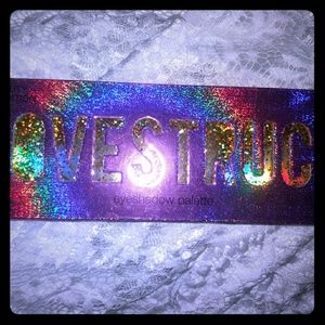 Lovestruck eye shadow pallete